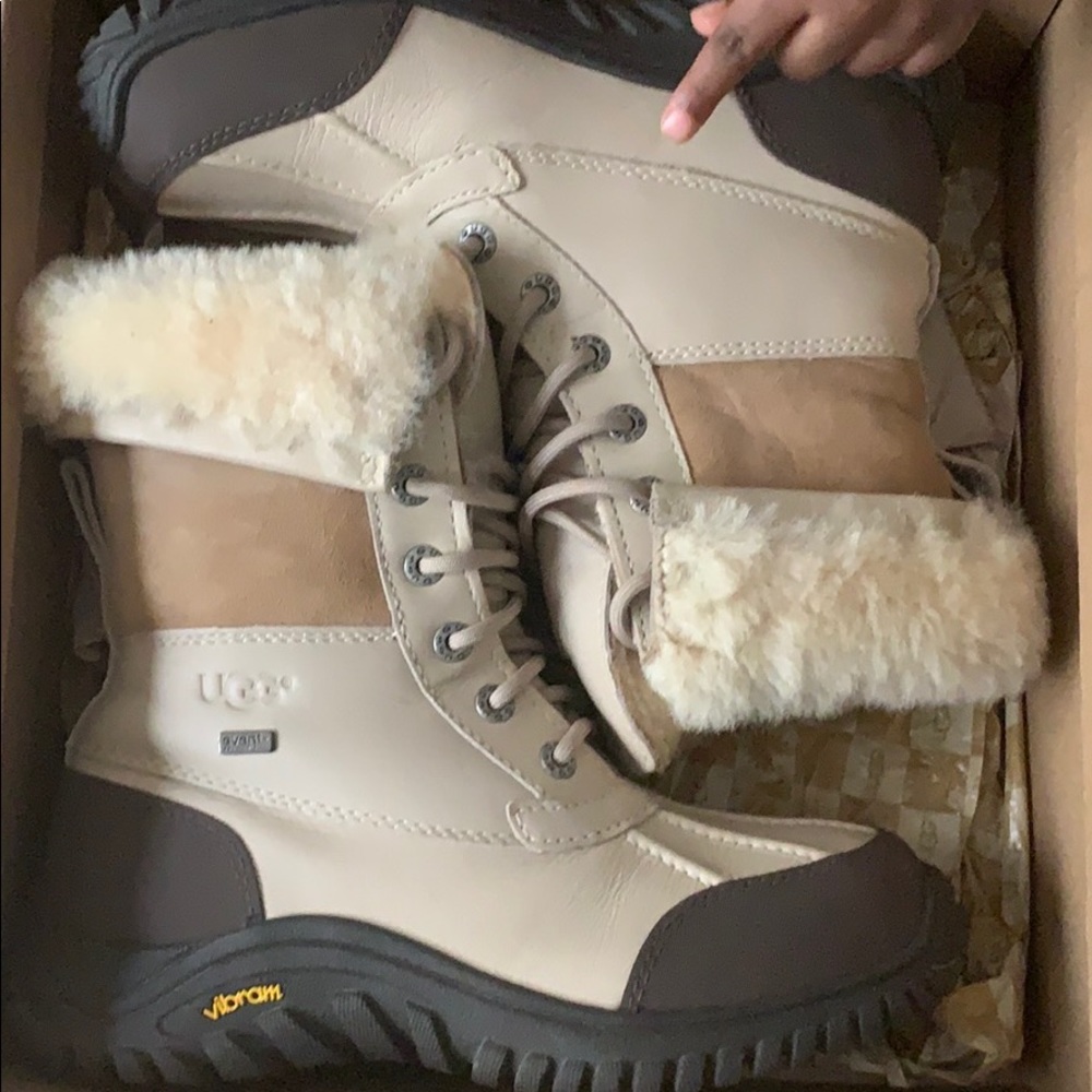 UGG Adirondack Women’s Boots
